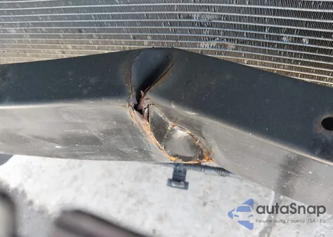 2017 Hyundai Elantra Limited z USA, uszkodzony, nr VIN KMHD84LF1HU354241